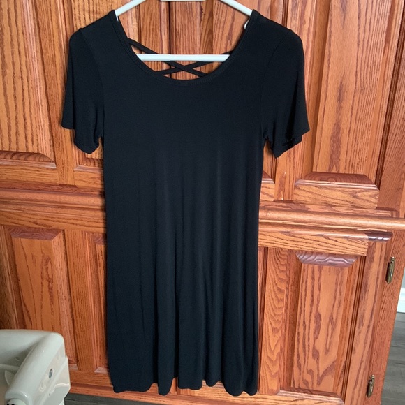 Black T-shirt swing dress - Picture 5 of 5